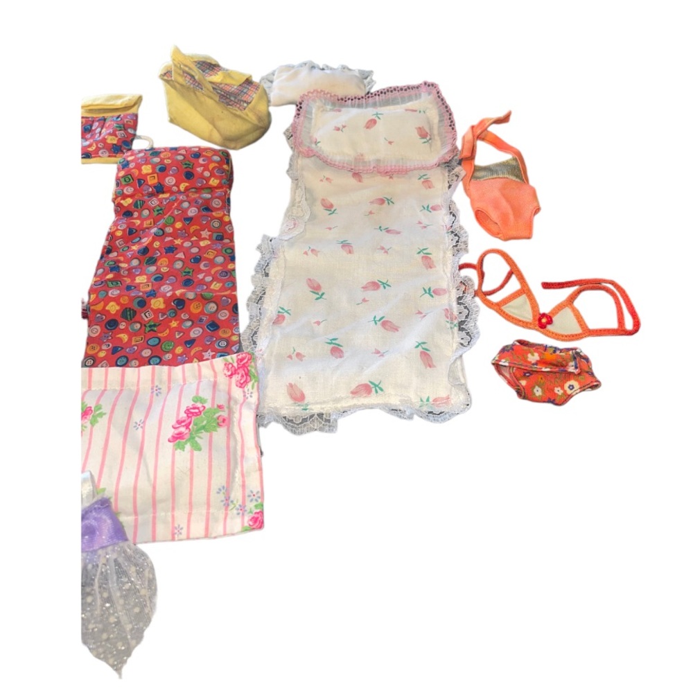 Barbie Accessories Bundle - Picture 6 of 8